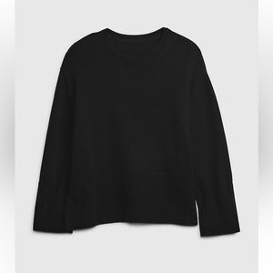 NWOT Gap 24/7 Split-Hem Crewneck Sweater